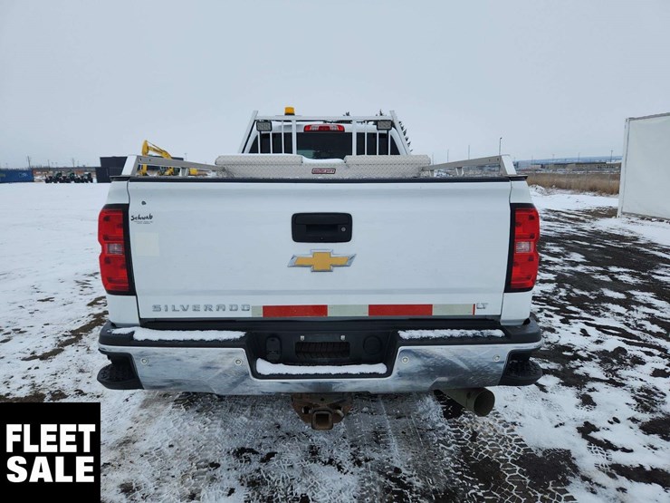 2016-chevrolet-silverado-3500hd-image-4