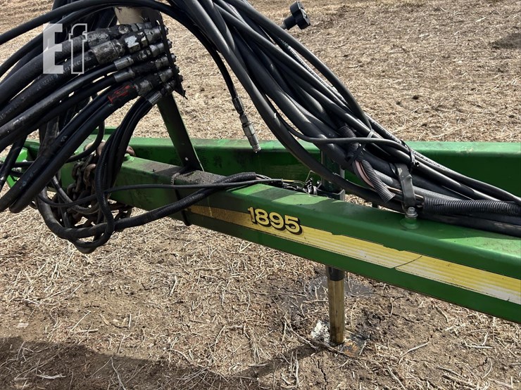 2014-john-deere-1895-image-32
