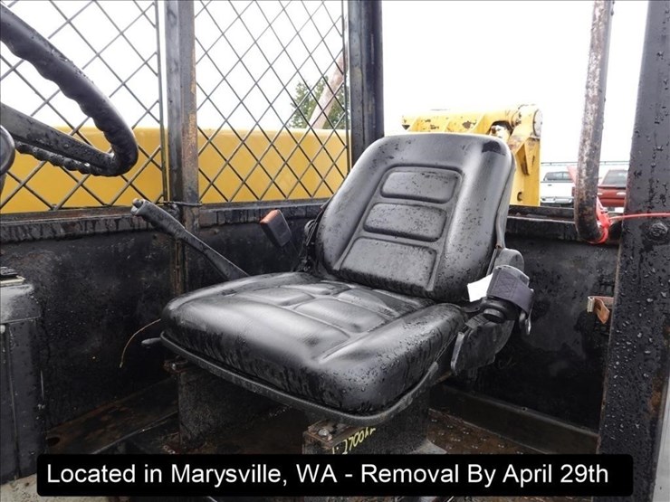 1998-caterpillar-th83-image-11