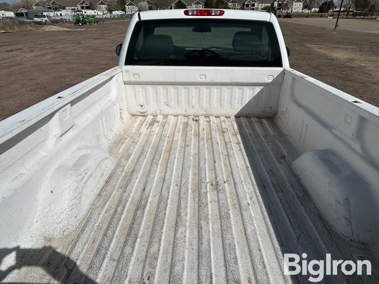 2010-chevrolet-silverado-2500-image-16