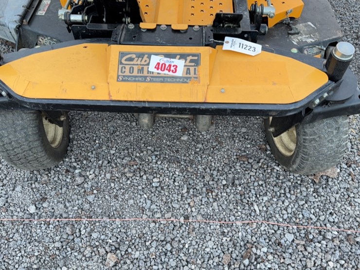 #4043-•-2009-cub-cadet-tank-zero-turn-mower-image-4