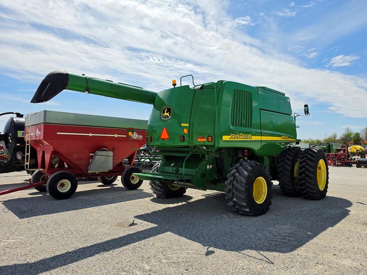 2005-john-deere-9860-sts-image-21