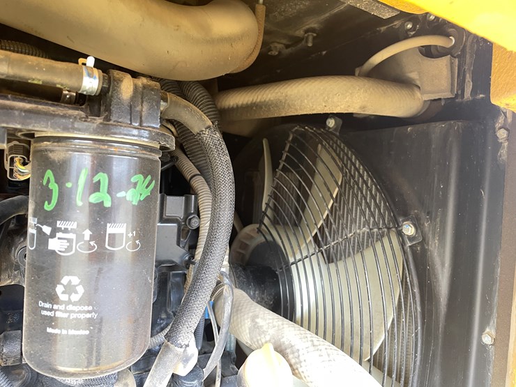 2020-deere-60g-image-34