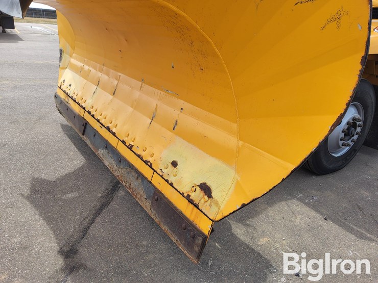 2006-international-7400-image-12