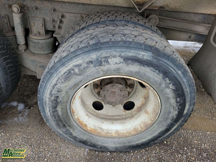 2009-international-workstar-7500-image-13