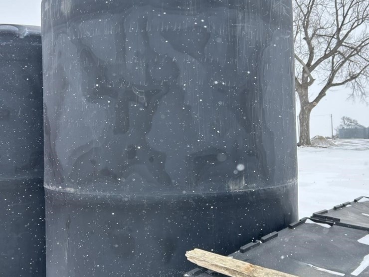 3000-gallon-water-tank-2484-image-3