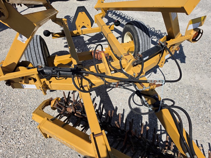 2005-phillips-1502-image-3