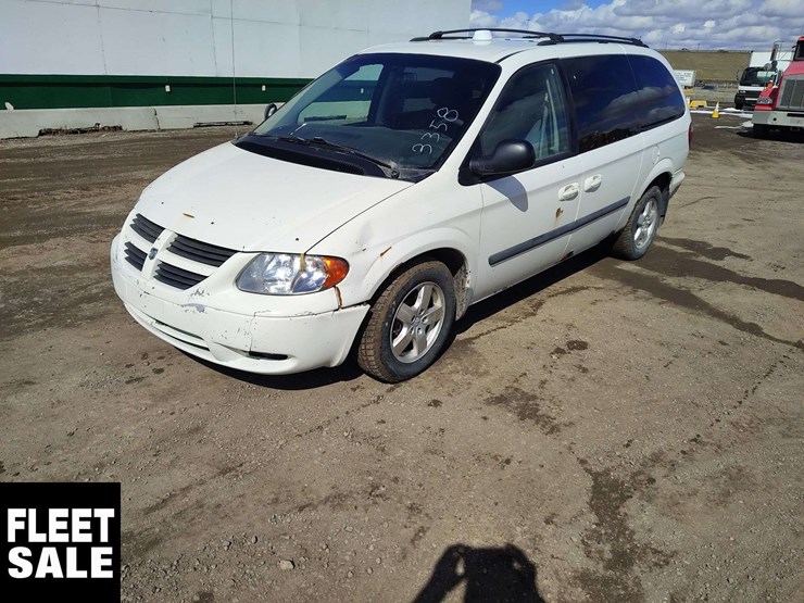 2007-dodge-grand-caravan-image-1