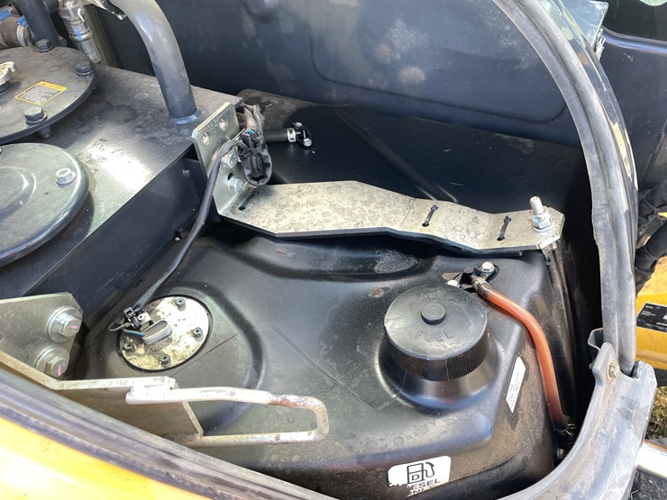 2020-deere-60g-image-26