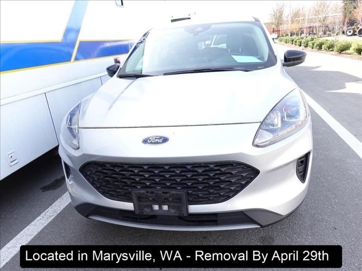 2020-ford-escape-image-13