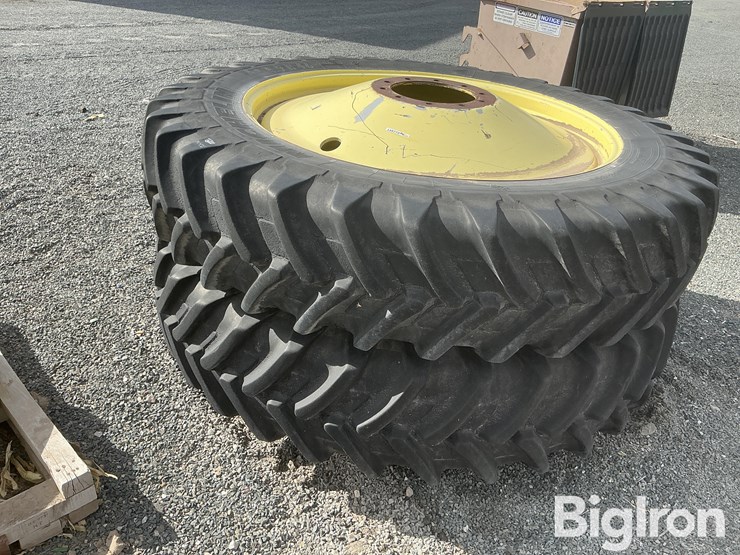 14.9-r-46-axle-mount-dual-rims-&-tires-image-7