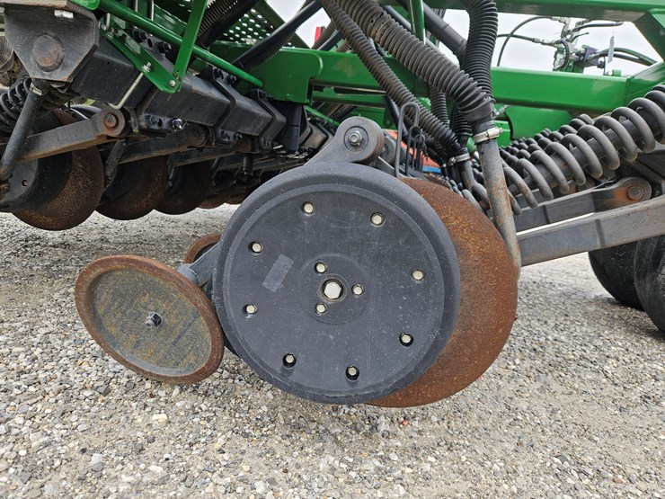 2018-john-deere-1590-image-7