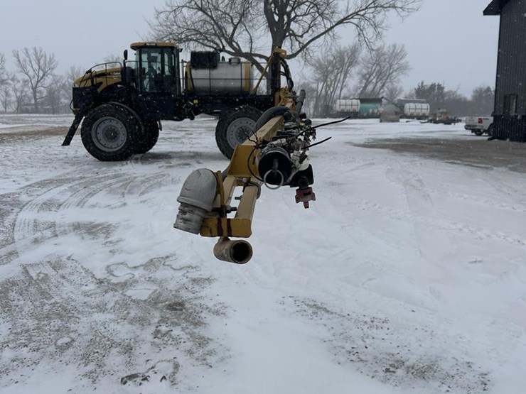 2012-ag-chem-rg1100-image-96