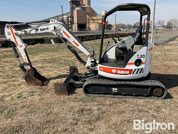 2009-bobcat-430g-image-8