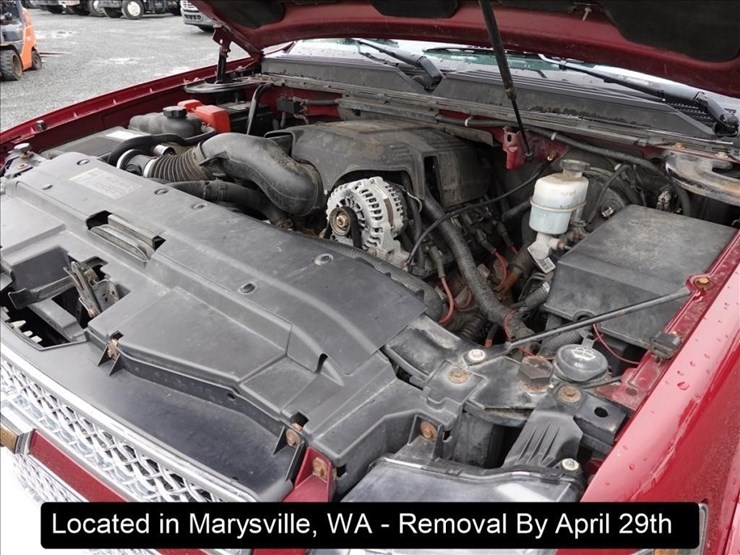 2007-chevrolet-suburban-image-25