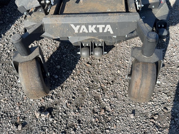 #4048-•-yakta-yxr-120-zero-turn-mower-image-4