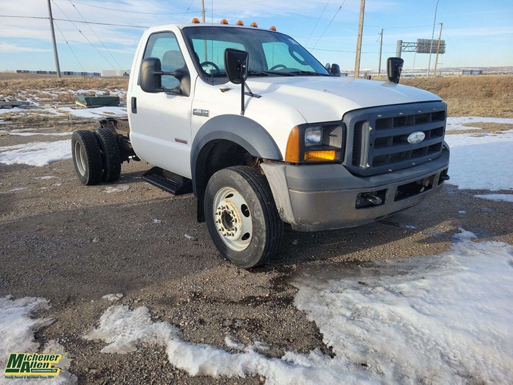 2006-ford-f550-image-4