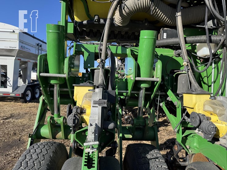 john-deere-1770-image-26