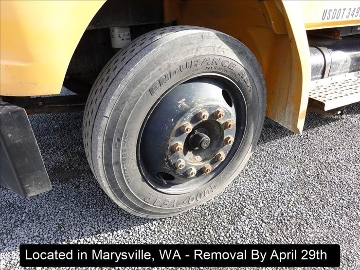 1995-freightliner-fl60-image-20