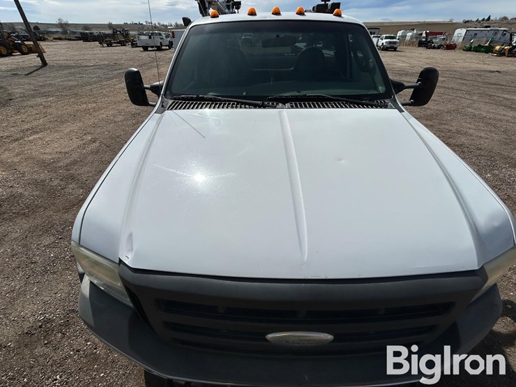 2005-ford-f550-image-12