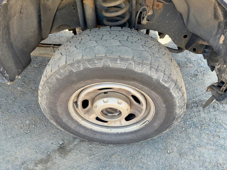 2015-ford-f250-xl-image-8