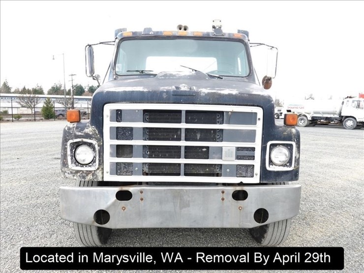 1985-international-s2300-image-19