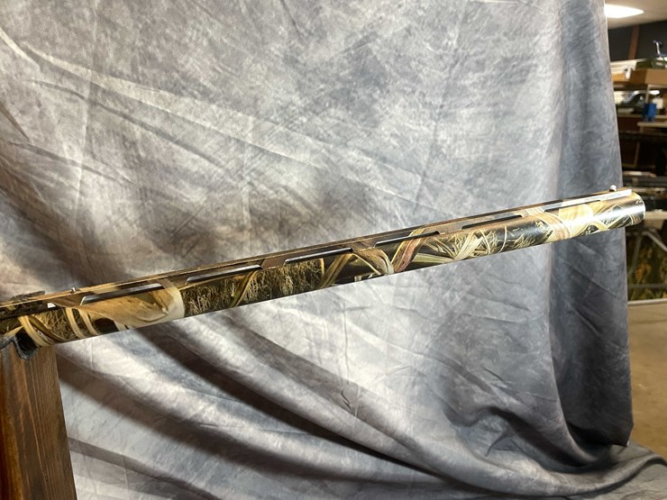 #10082-•-remington-v3-field-sport,-12-ga.-semi-auto-shotgun,-sn:-rn28026a-image-5