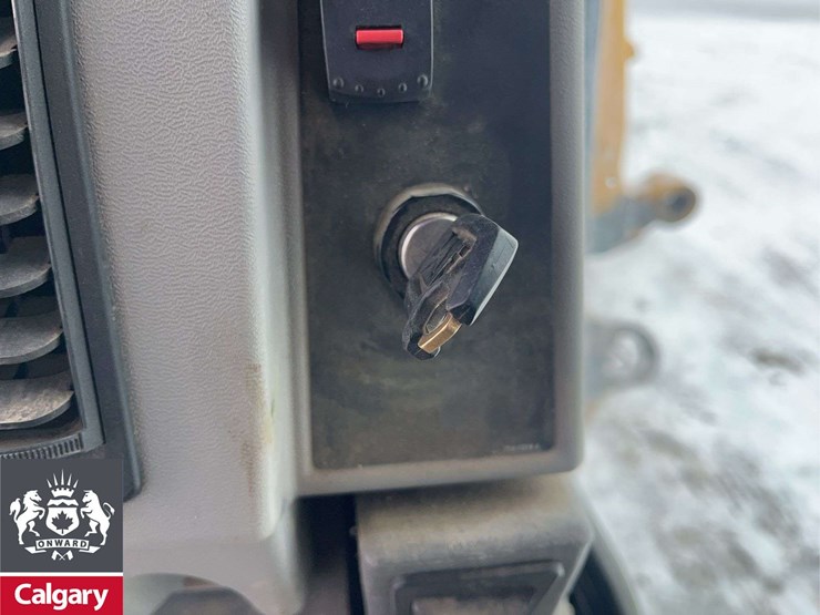 2011-caterpillar-140m-image-20