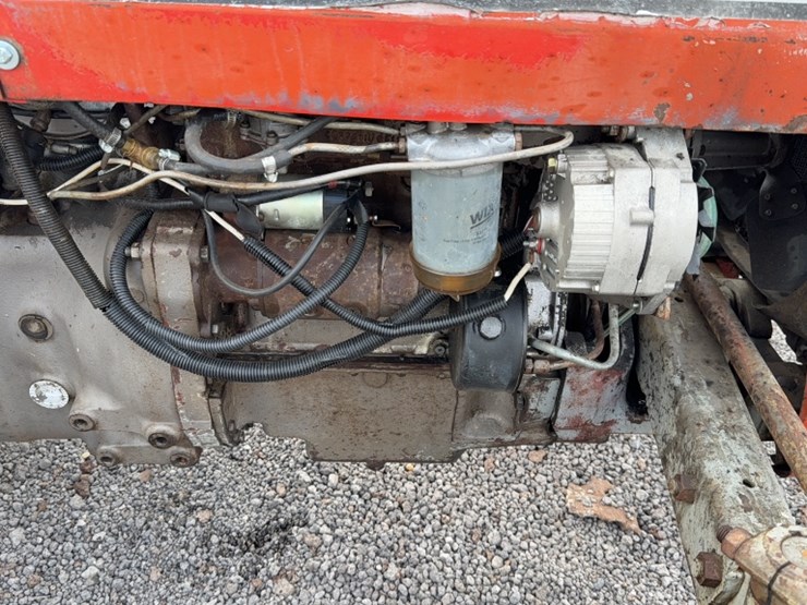 massey-ferguson-245-image-5