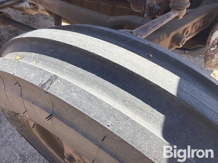 1950-ford-8n-image-15