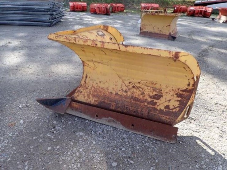 4-ft-v-plow-045365-image-6