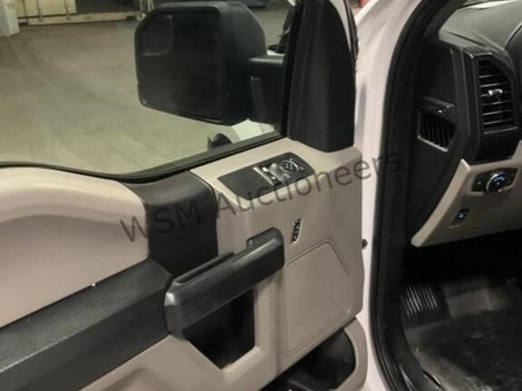 2019-ford-f150-image-23