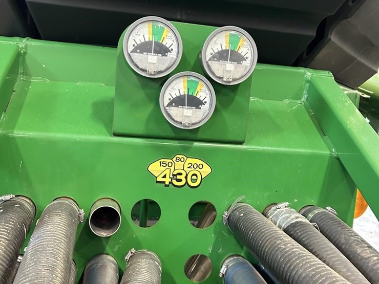 2014-john-deere-1895-image-6