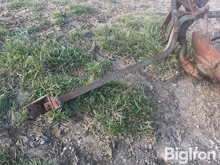 john-deere-terracing-plow-image-14