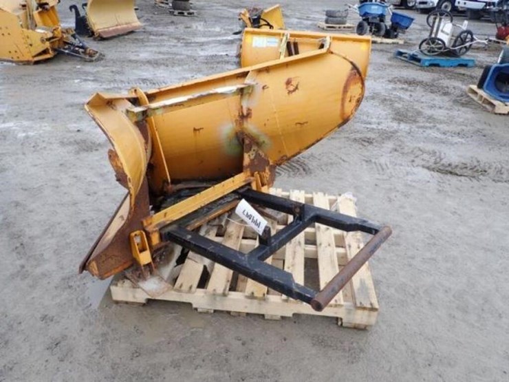 trackless-v3-v-plow-image-6