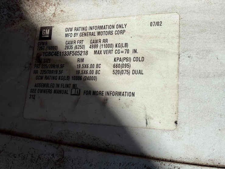 2003-chevrolet-c4500-stake-body-dump-image-11