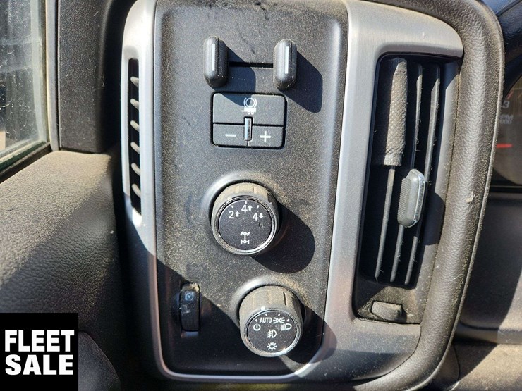 2015-gmc-sierra-2500hd-image-11