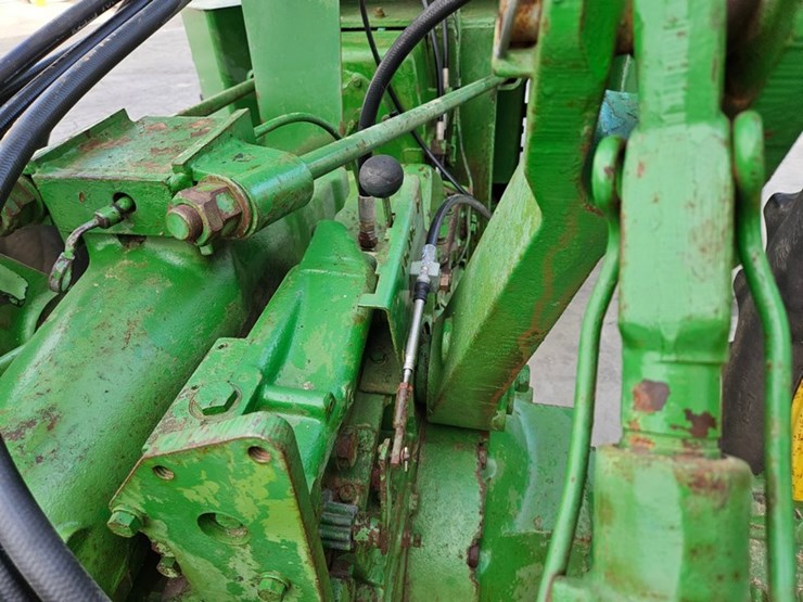 1974-john-deere-7520-image-17