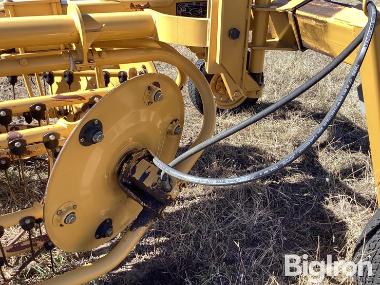 2017-vermeer-r2300-image-19