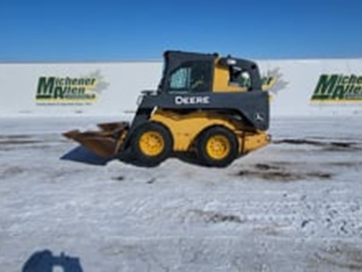 2015-deere-326e-image-5