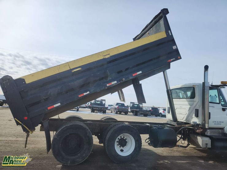 2006-international-workstar-7500-image-31