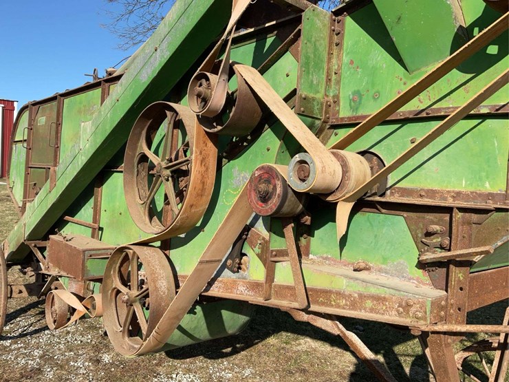 john-deere-threshing-machine-with-hart-feeder-image-28