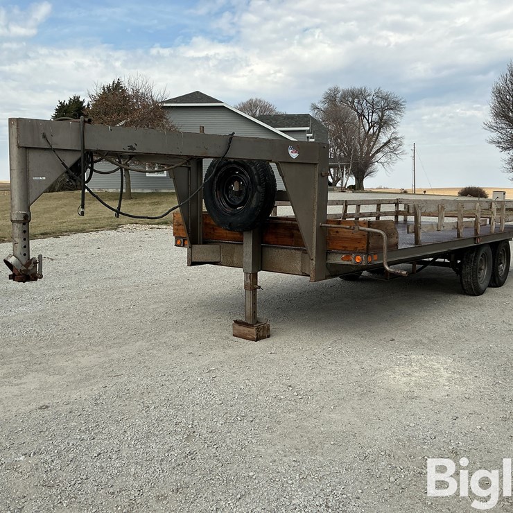1979 SHOP BUILT TRAILER