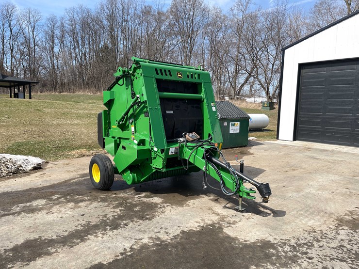 #142-•-john-deere-round-baler-(stoughton,-wi)-image-3
