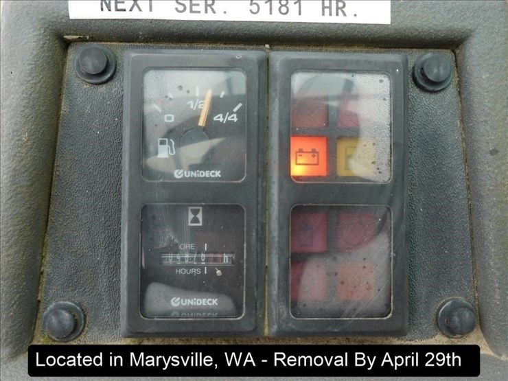 2006-gehl-dl10h44-image-9