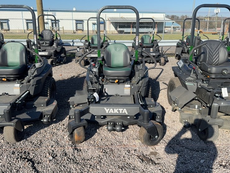 #4054-•-yakta-yxr-710-zero-turn-mower-image-2