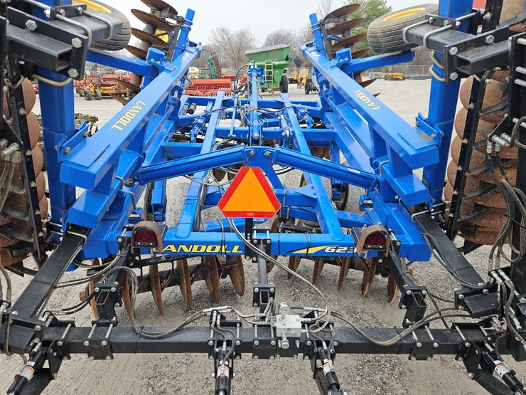 2014-landoll-6230-21-image-12