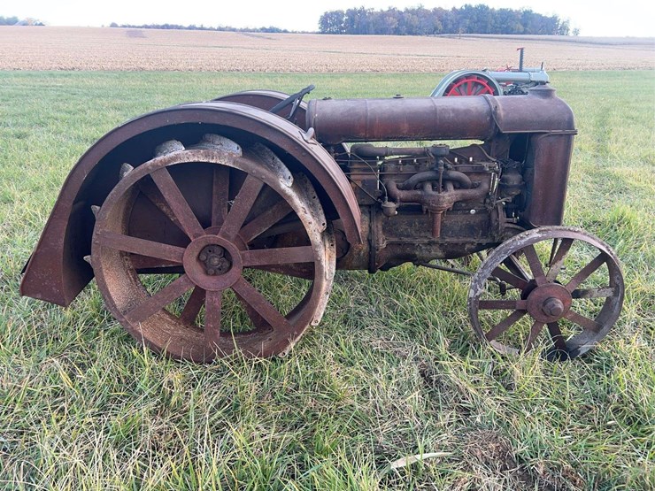 1924-fordson-tractor-image-6