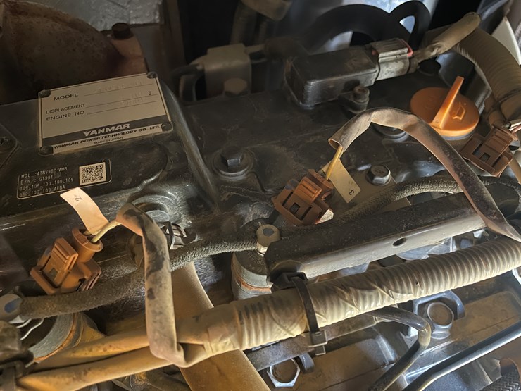 2020-deere-60g-image-37