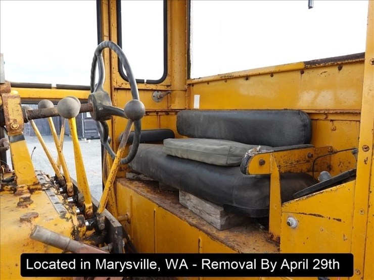 1965-caterpillar-120-image-16